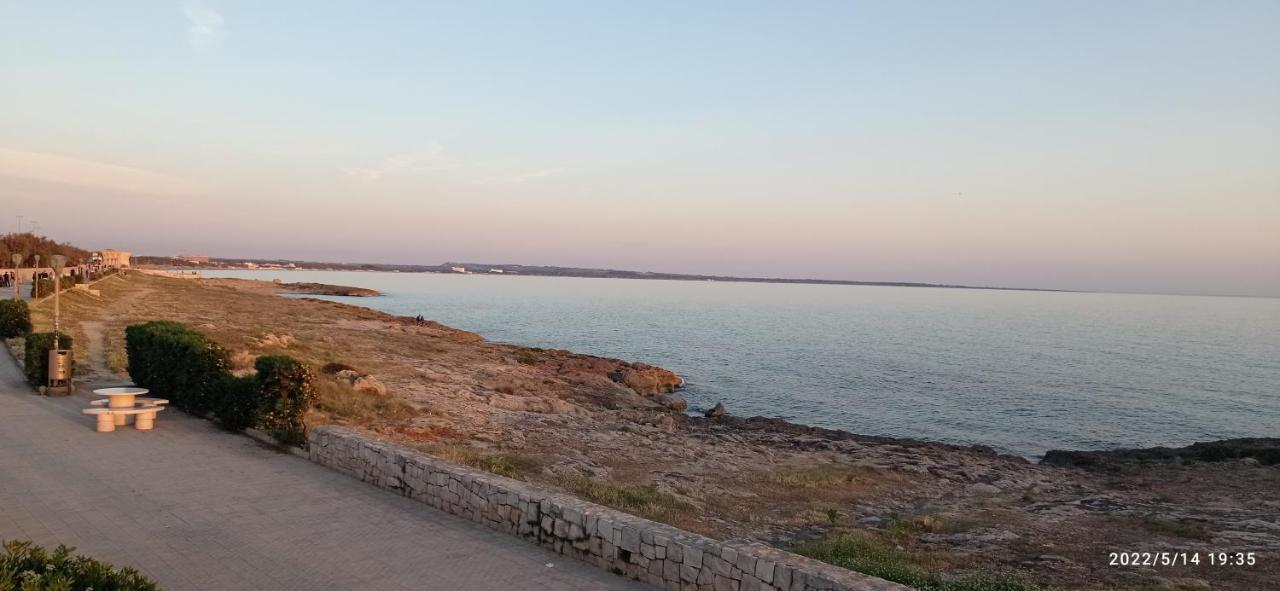 B&B Lungomare Galilei Gallipoli Exterior foto